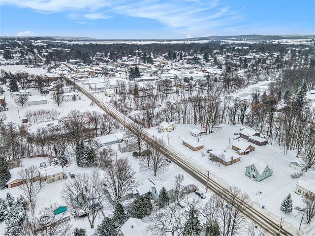 140 W Main Street, Hart, MI 49420