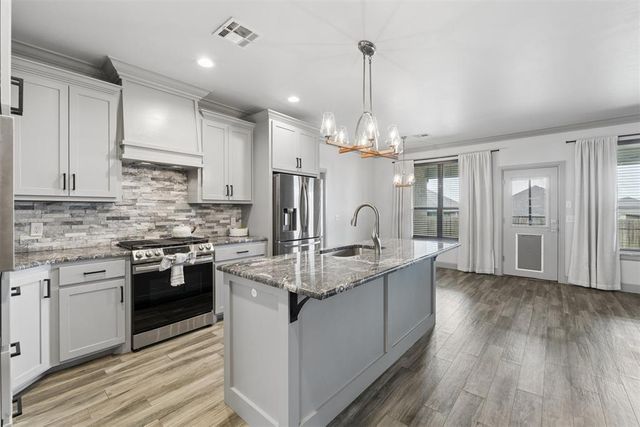 2409 Fallview Drive, Edmond, OK 73034