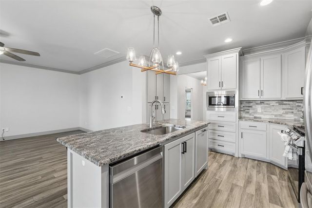 2409 Fallview Drive, Edmond, OK 73034