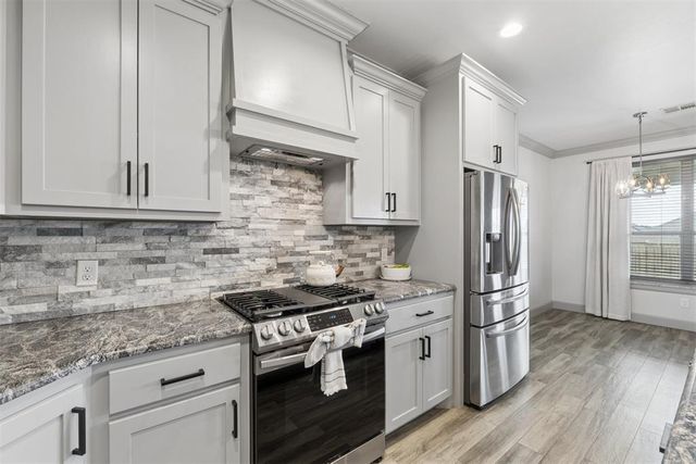 2409 Fallview Drive, Edmond, OK 73034