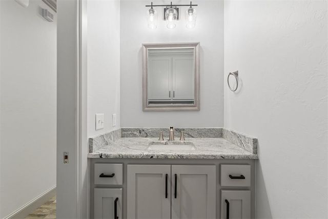 2409 Fallview Drive, Edmond, OK 73034