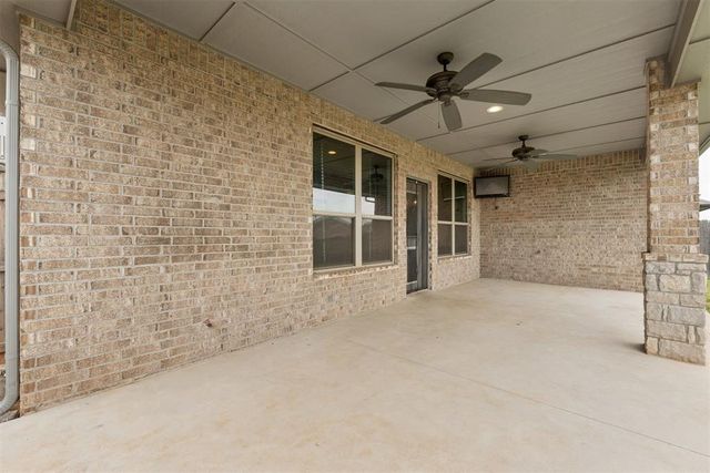 2409 Fallview Drive, Edmond, OK 73034