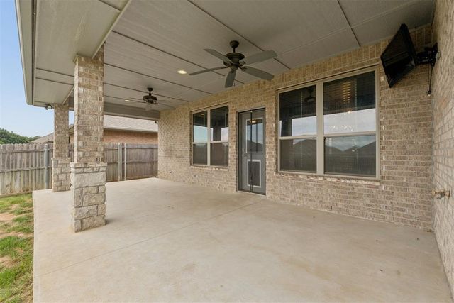 2409 Fallview Drive, Edmond, OK 73034