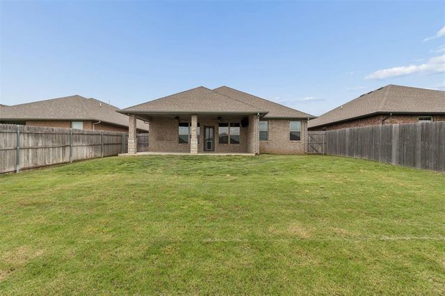 2409 Fallview Drive, Edmond, OK 73034