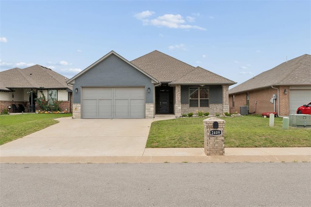 2409 Fallview Drive, Edmond, OK 73034
