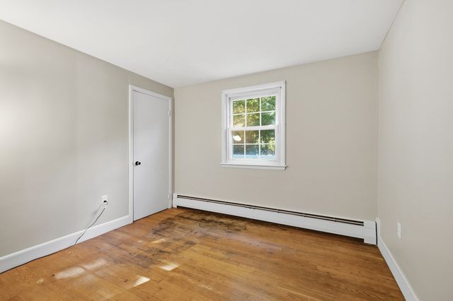 65 Bay State Cir, Abington, MA 02351