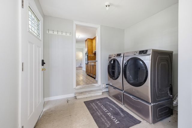 65 Bay State Cir, Abington, MA 02351