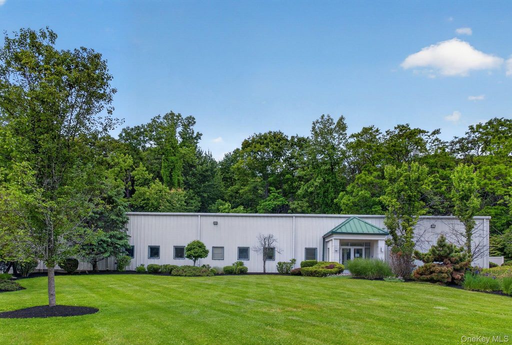 87 Taft Avenue, Newburgh, NY 12550 — photo 4