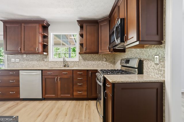 3861 Brittan Glade Trail, Snellville, GA 30039