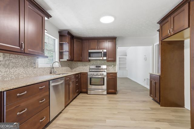 3861 Brittan Glade Trail, Snellville, GA 30039