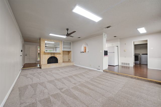 412 Twin Creek Drive, Hurst, TX 76053