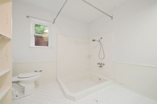412 Twin Creek Drive, Hurst, TX 76053
