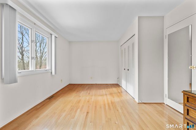 43 Hampton Park 43, Branford, CT 06405