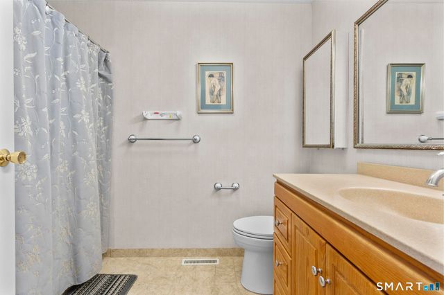 43 Hampton Park 43, Branford, CT 06405