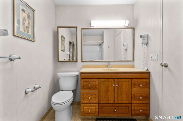 43 Hampton Park 43, Branford, CT 06405