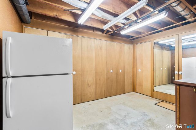 43 Hampton Park 43, Branford, CT 06405