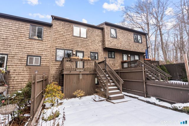 43 Hampton Park 43, Branford, CT 06405