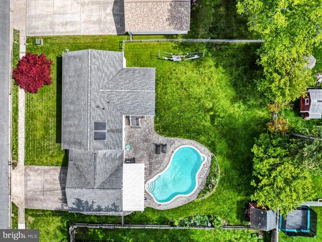 2513 MAPLE RD, Baltimore, MD 21219