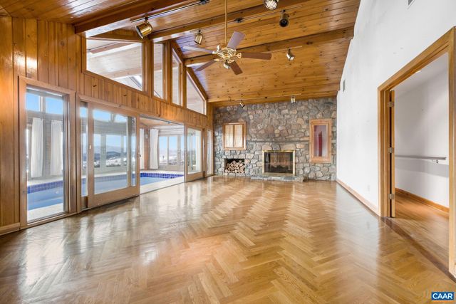 31 GOOD VIEW DR, Raphine, VA 22472