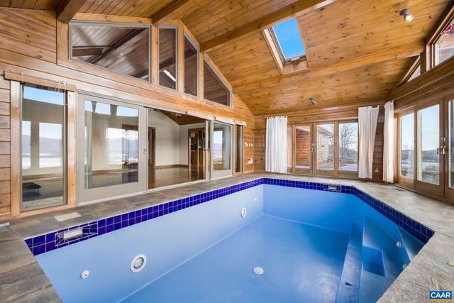 31 GOOD VIEW DR, Raphine, VA 22472