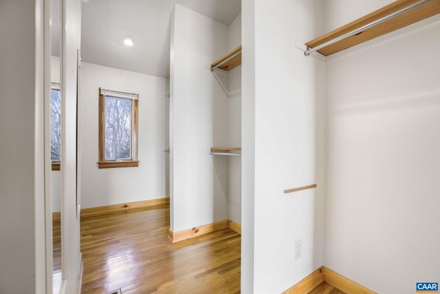 31 GOOD VIEW DR, Raphine, VA 22472