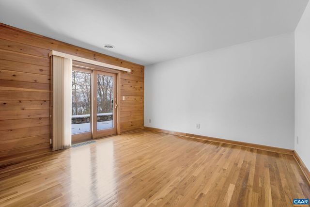 31 GOOD VIEW DR, Raphine, VA 22472