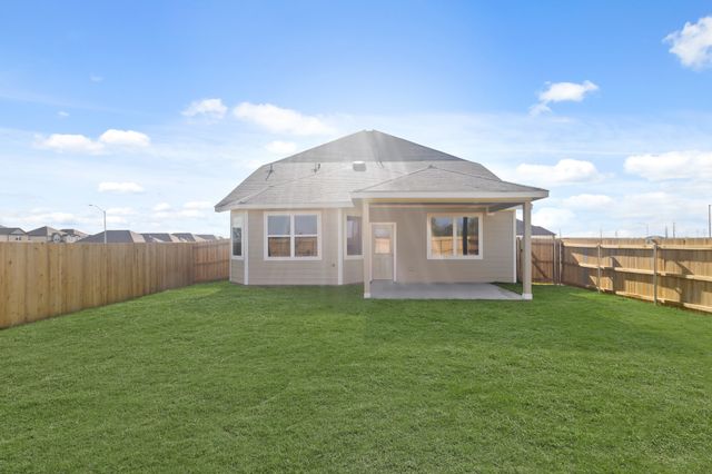 1128 Runway Road, Fort Worth, TX 76131