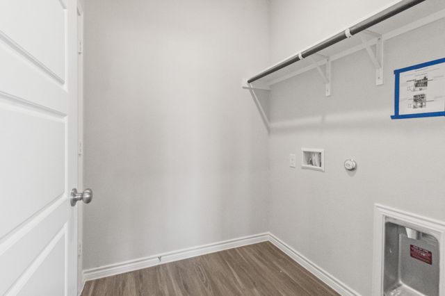 1128 Runway Road, Fort Worth, TX 76131