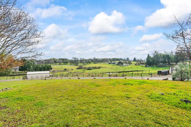 3840 Charbray Ct, Shingle Springs, CA 95682