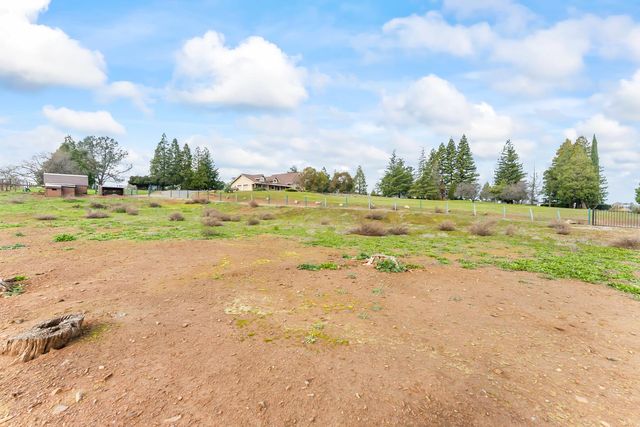 3840 Charbray Ct, Shingle Springs, CA 95682