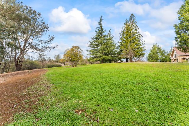 3840 Charbray Ct, Shingle Springs, CA 95682