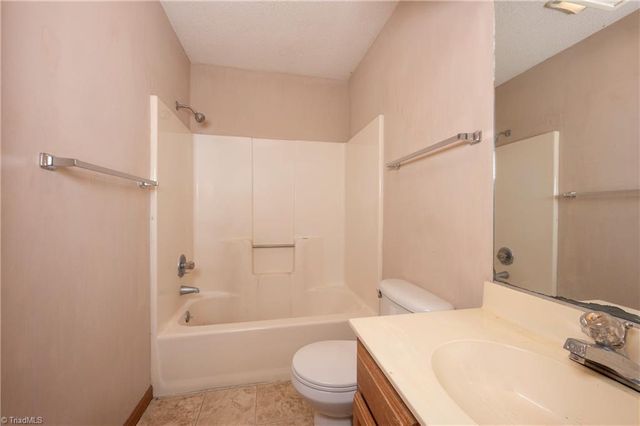 2301 Flagstone Court D, Winston-salem, NC 27103