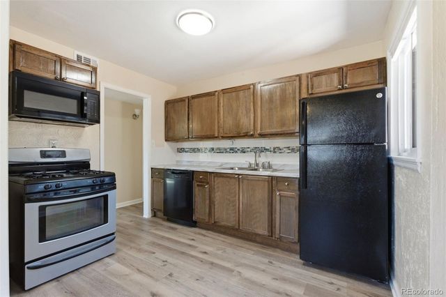 1297 Worchester Street, Aurora, CO 80011