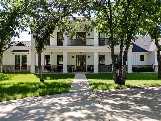 1340 Lacy Drive, Lipan, TX 76462