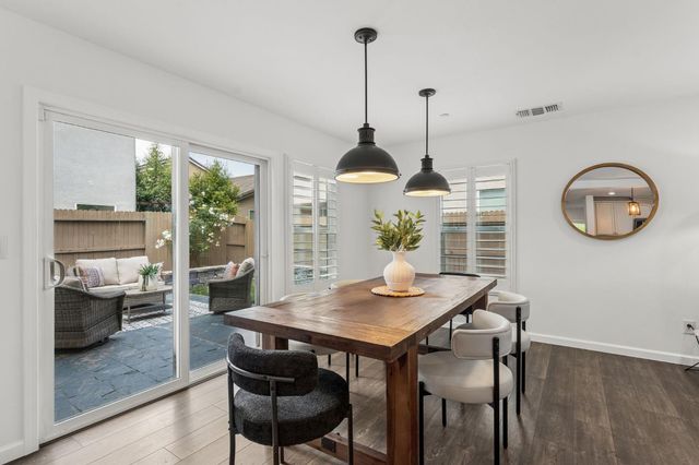 15 Bristle Bark Pl, Sacramento, CA 95835