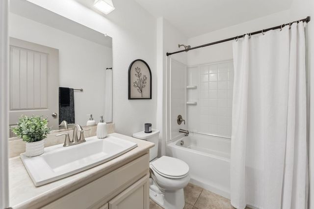 15 Bristle Bark Pl, Sacramento, CA 95835