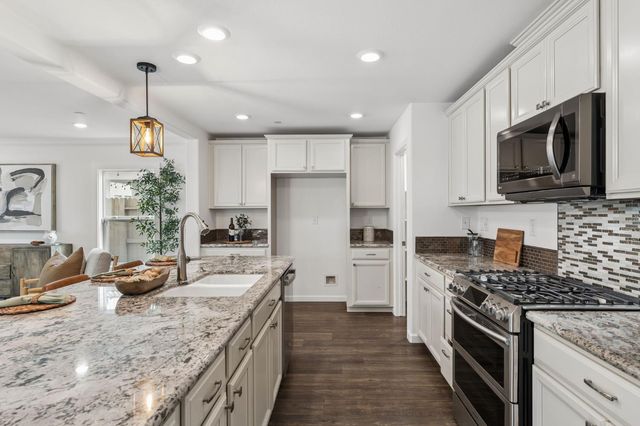 15 Bristle Bark Pl, Sacramento, CA 95835