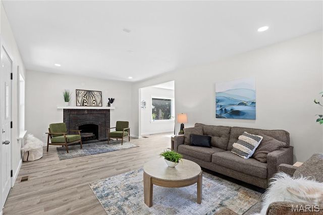 7332 Wellington Avenue, University City, MO 63130
