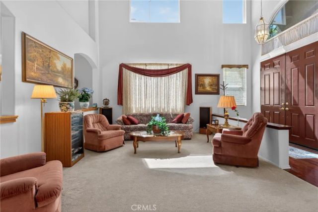 21012 Oakriver, Newhall, CA 91321