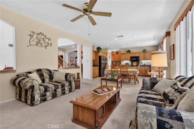 21012 Oakriver, Newhall, CA 91321