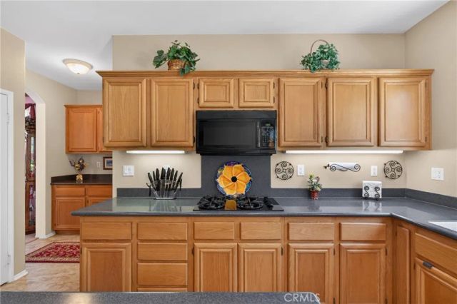 21012 Oakriver, Newhall, CA 91321