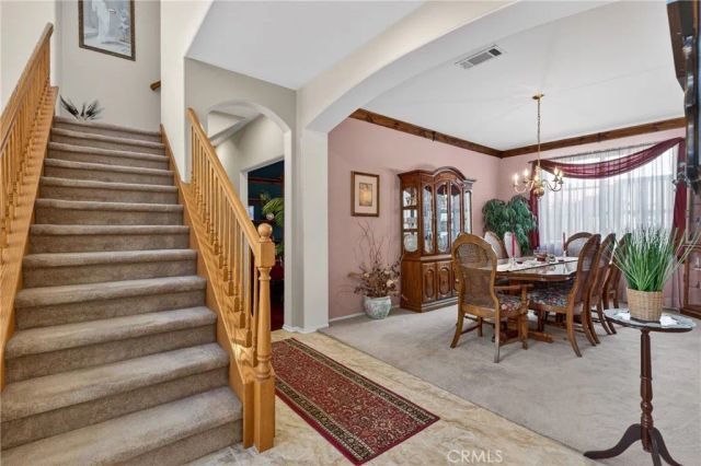 21012 Oakriver, Newhall, CA 91321