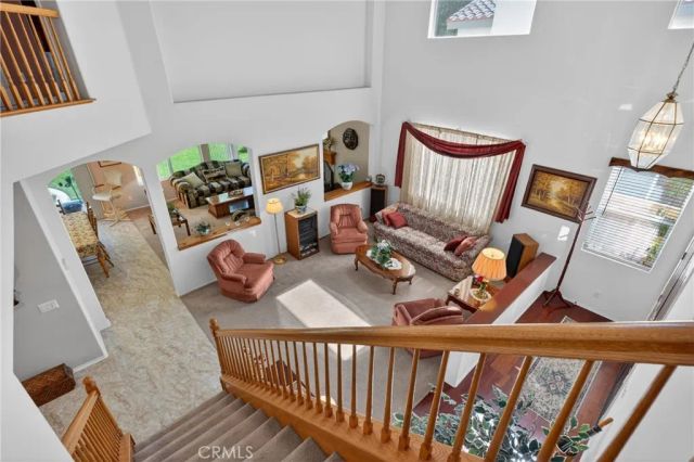 21012 Oakriver, Newhall, CA 91321