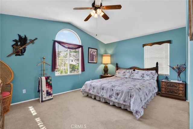 21012 Oakriver, Newhall, CA 91321