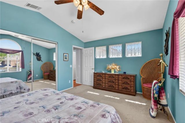 21012 Oakriver, Newhall, CA 91321