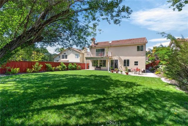 21012 Oakriver, Newhall, CA 91321