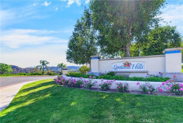 21012 Oakriver, Newhall, CA 91321