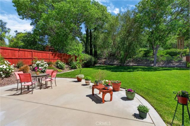 21012 Oakriver, Newhall, CA 91321