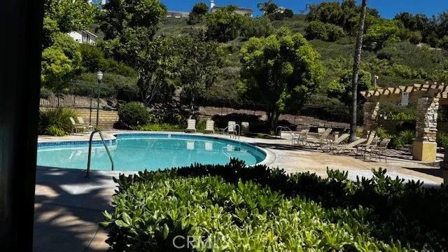 21012 Oakriver, Newhall, CA 91321