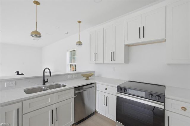 2124 Pearl ST, Portsmouth, VA 23704